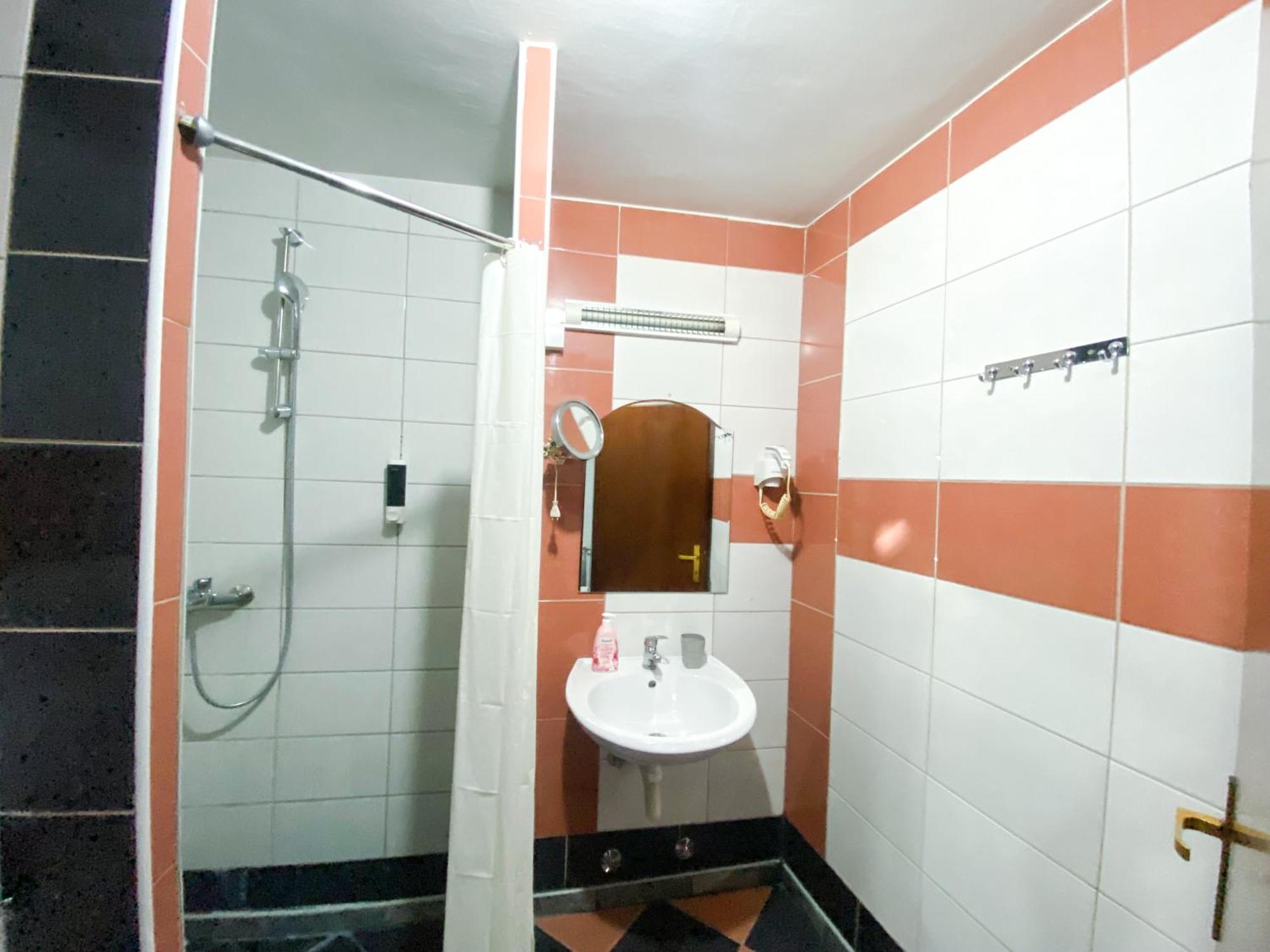 Boutique Villa 84 Сараево Екстериор снимка